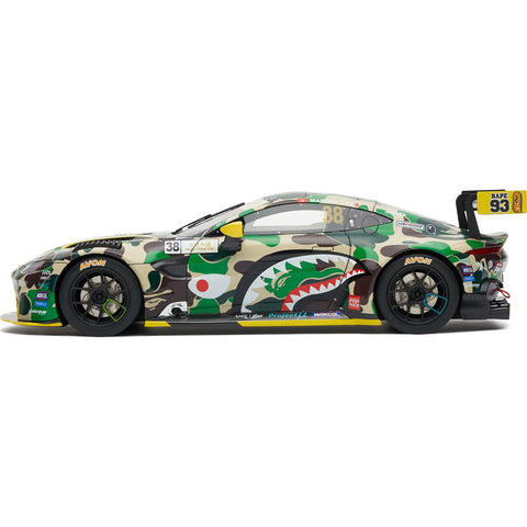 BAPE X ASTON MARTIN GT3 1/18 MODEL CAR